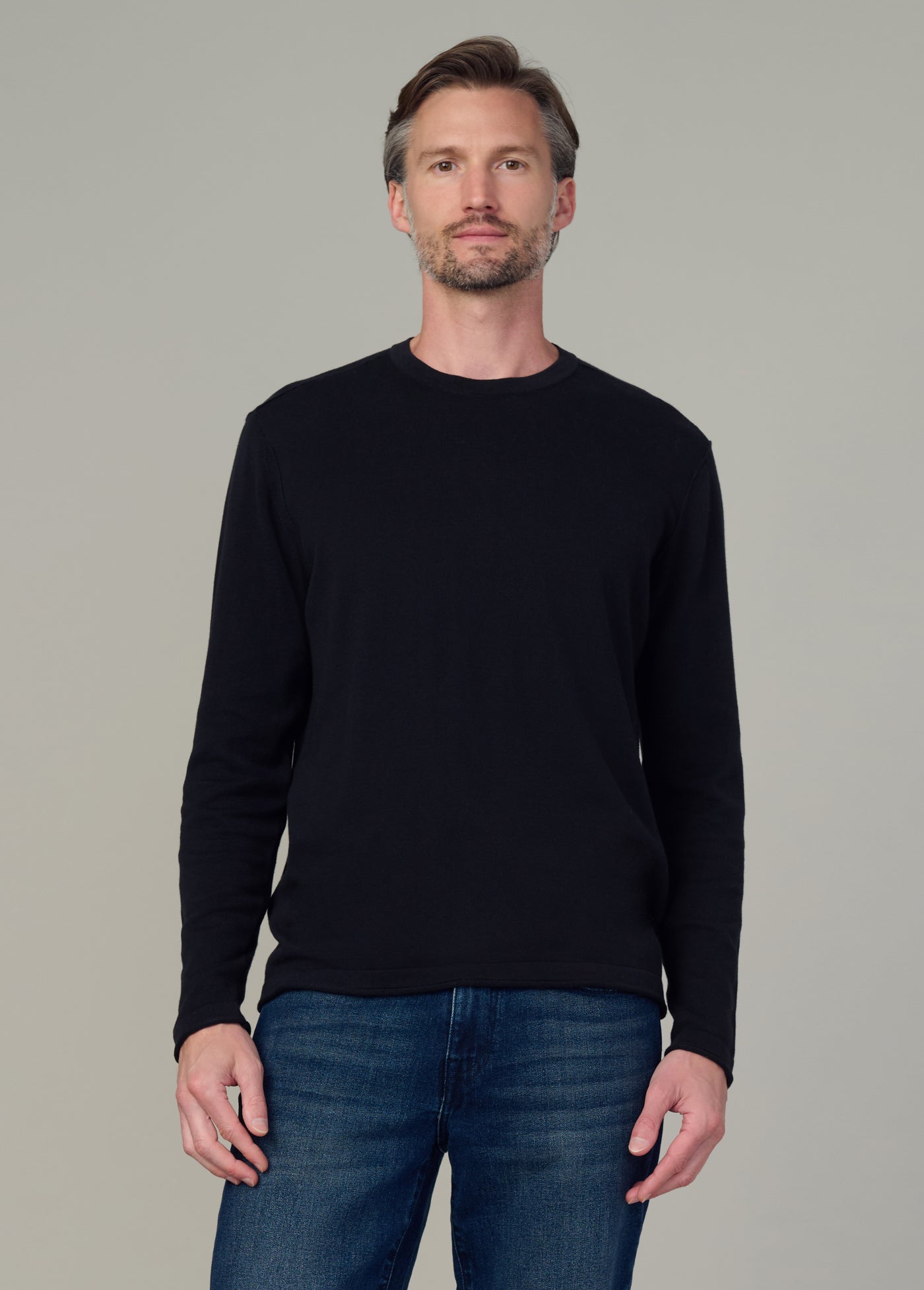 LONG SLEEVE CREWNECK SWEATER